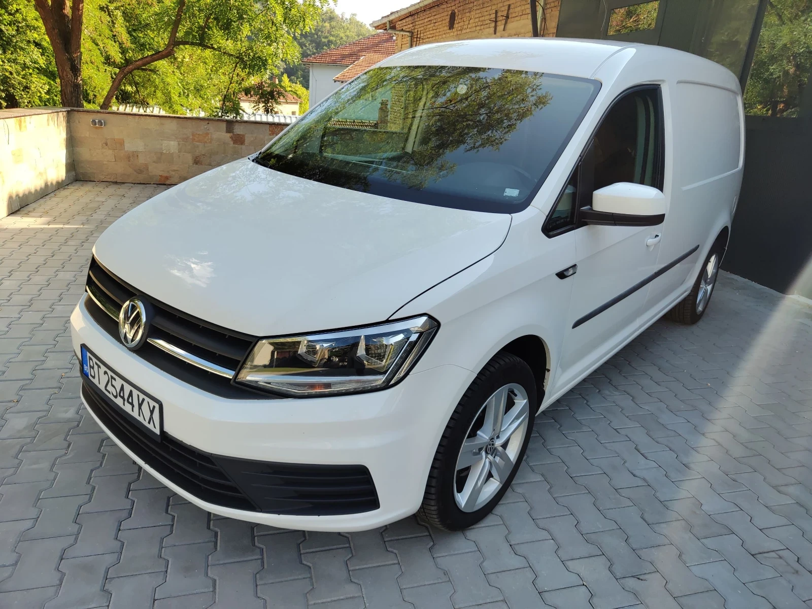 VW Caddy Maxi 2.0 TDI 102 К.С, снимка 8 - Автомобили и джипове - 55325174