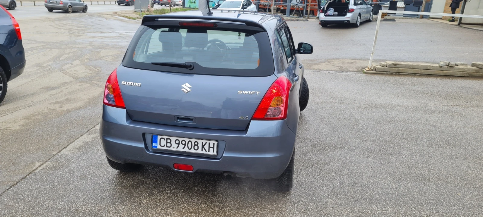 Suzuki Swift 1.3i 4х4 Каско, ленти и зимни гуми, ремонтиран - изображение 2