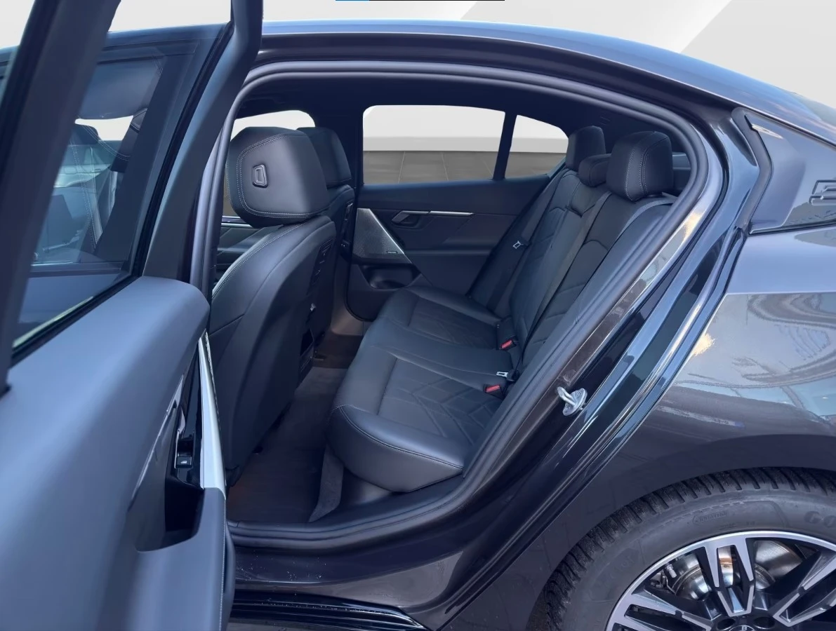 BMW 540 d* xDrive* M Sport* H&K* Pano | Mobile.bg � ����������� 7