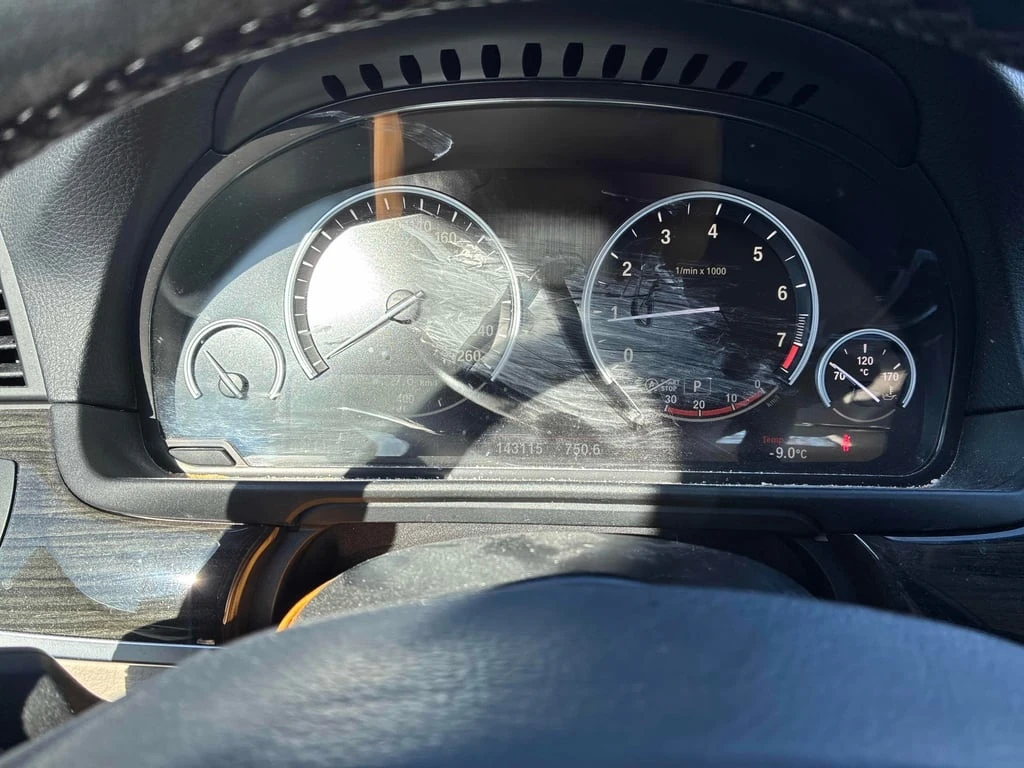 BMW 528 * 528i xDrive * CARFAX * ���� �� �� | Mobile.bg � ����������� 8