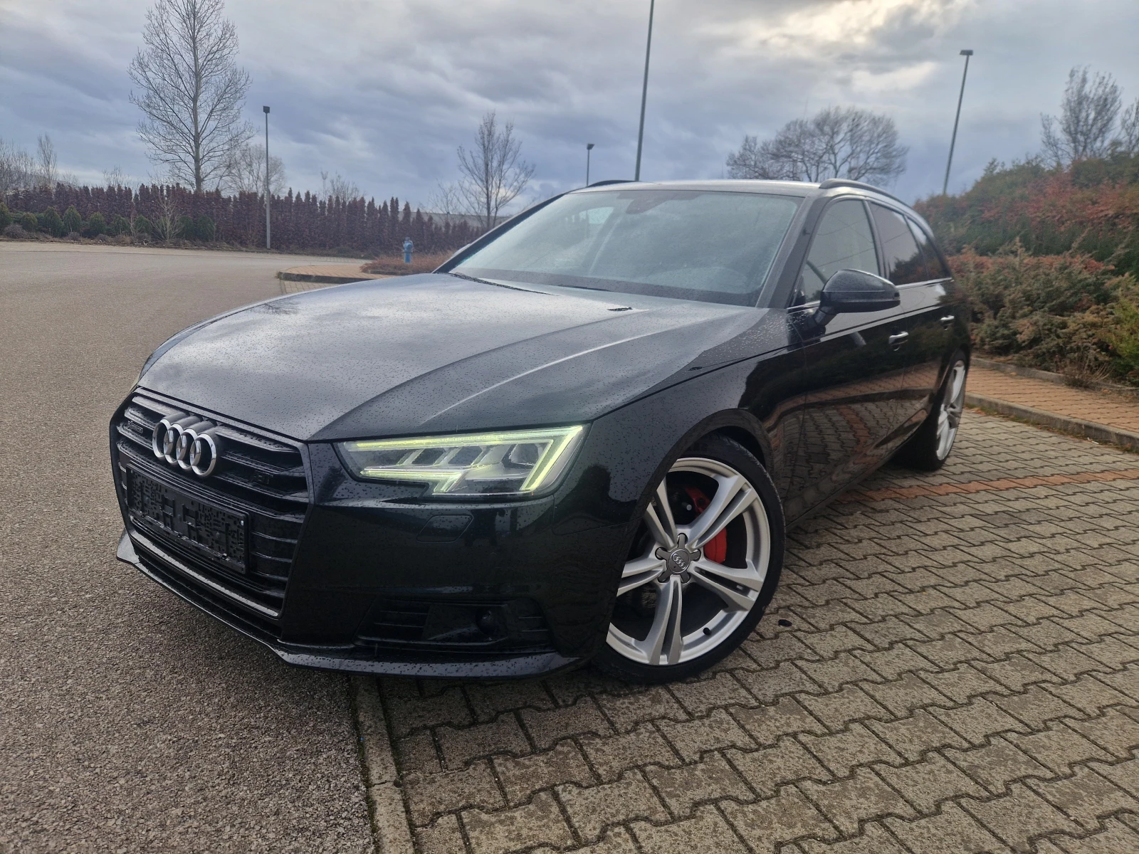 Audi A4 3.0TDI/ABT/DISTRONIIC/FULL LED/Quattro/