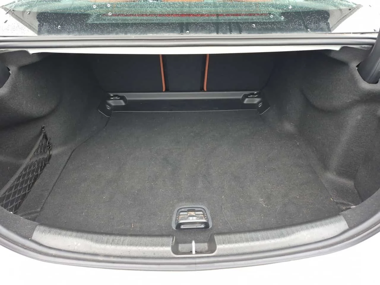 Mercedes-Benz C 300 * 2 КЛЮЧА* ПОДГРЕВ* KEYLESS* , снимка 13 - Автомобили и джипове - 53932058