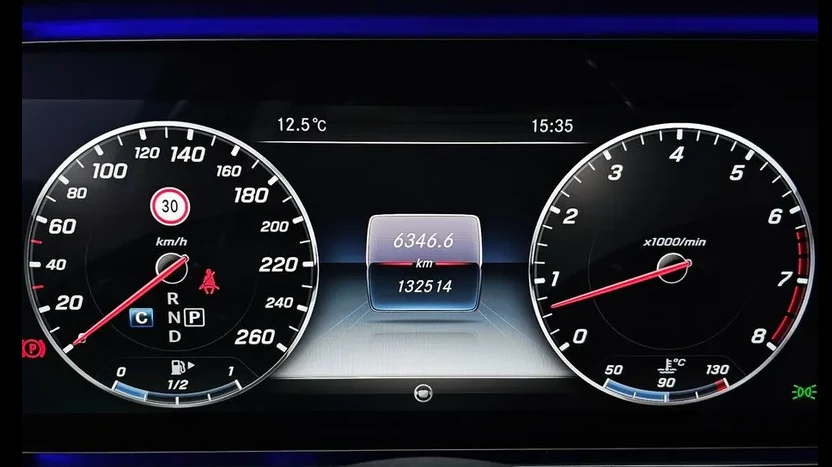 Mercedes-Benz E 400 EXCLUSIVE/4М/V6/333HP/ОБДУХВ./PANO/360/305hMC, снимка 12 - Автомобили и джипове - 55431743