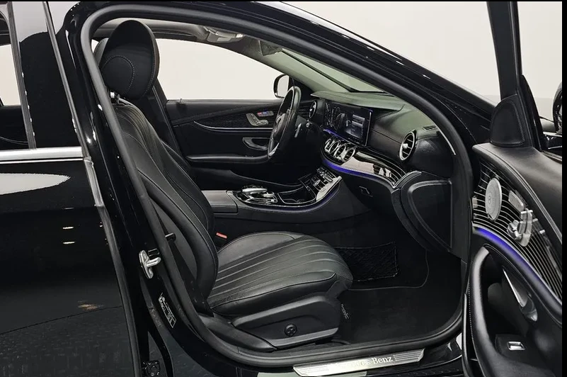 Mercedes-Benz E 400 EXCLUSIVE/4М/V6/333HP/ОБДУХВ./PANO/360/305hMC, снимка 9 - Автомобили и джипове - 55431743