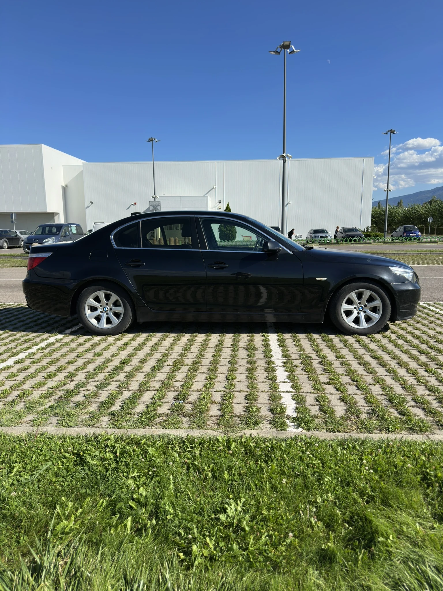BMW 523 E60 LCI Facelift, 2.5 бензин, 190 к.с., снимка 6 - Автомобили и джипове - 55728171