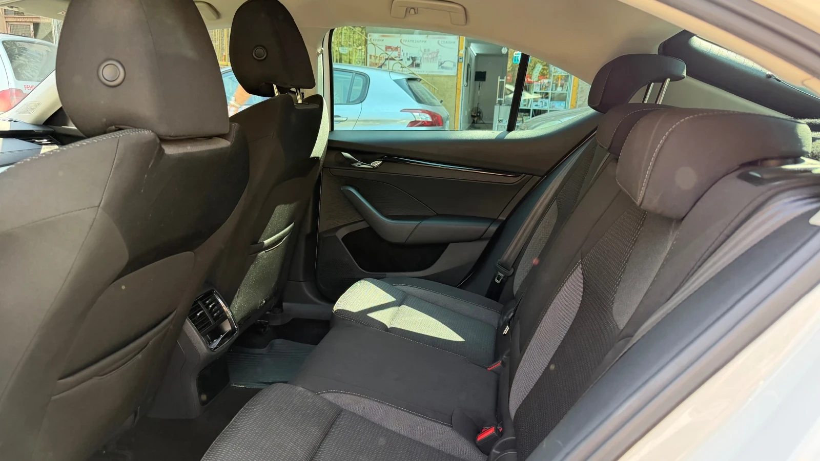 Skoda Octavia, снимка 7 - Автомобили и джипове - 56024176
