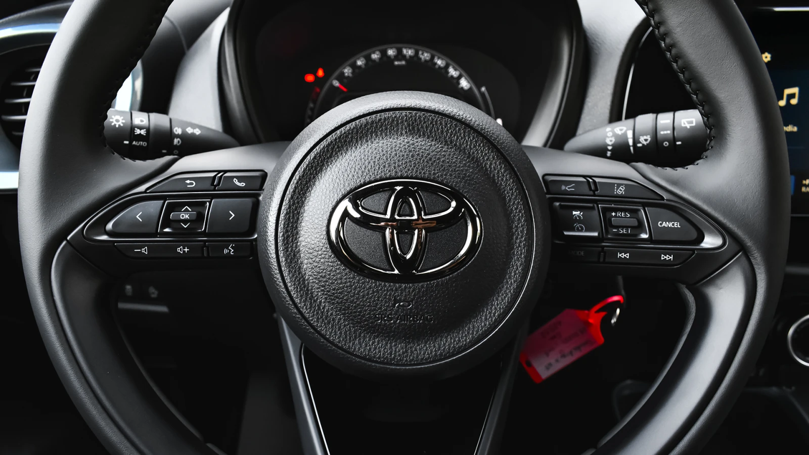 Toyota Aygo X PULSE 1.0 VVT-i, снимка 10 - Автомобили и джипове - 56214051