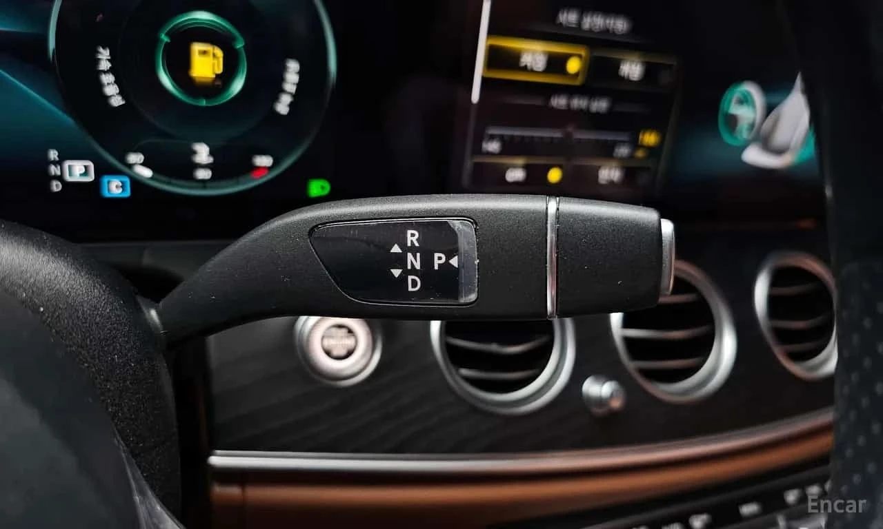 Mercedes-Benz E 220 d 4MATIC AMG Line  / ���� �� �������� | Mobile.bg � ����������� 9
