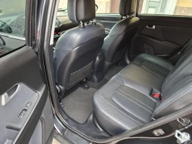 Kia Sportage 2.0CRDI, 4х4 , Автомат , Кожа , Нави Камера., снимка 7