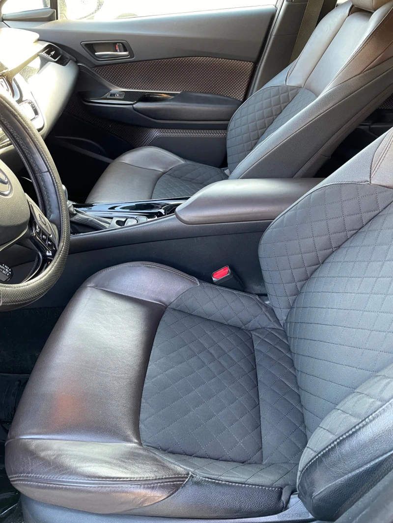 Toyota C-HR 1.8 classy hybrid 10 Години гаранция , снимка 13 - Автомобили и джипове - 52434879