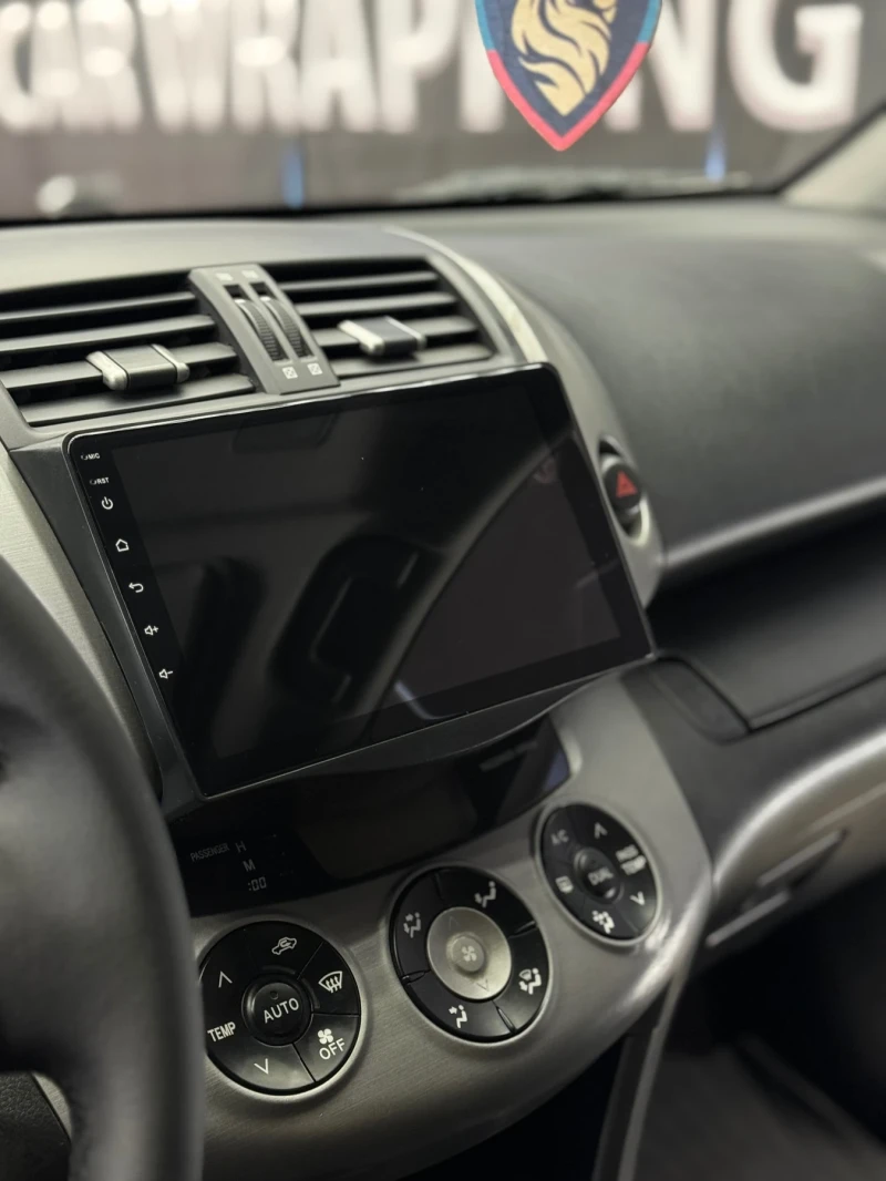 Toyota Rav4, снимка 12 - Автомобили и джипове - 52722745