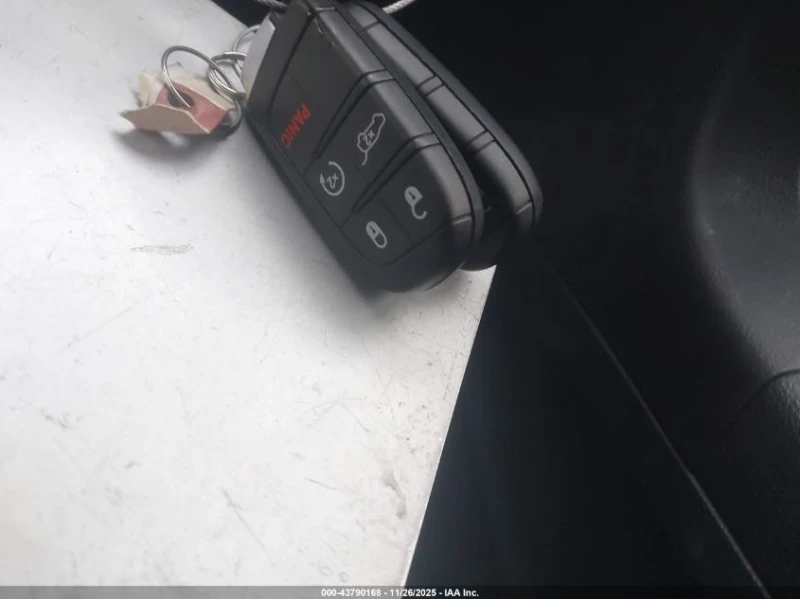 Jeep Grand cherokee 3.6L V-6 DOHC, VVT, 293HP 4X4 Drive, снимка 3 - Автомобили и джипове - 52776924