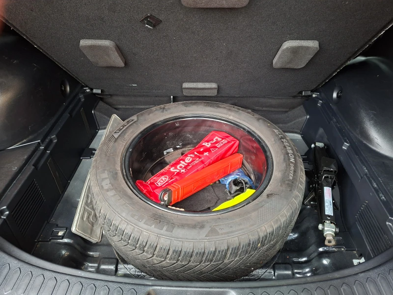 Kia Sportage 2.0CRDI, 4х4 , Автомат , Кожа , Нави Камера., снимка 11 - Автомобили и джипове - 53221806