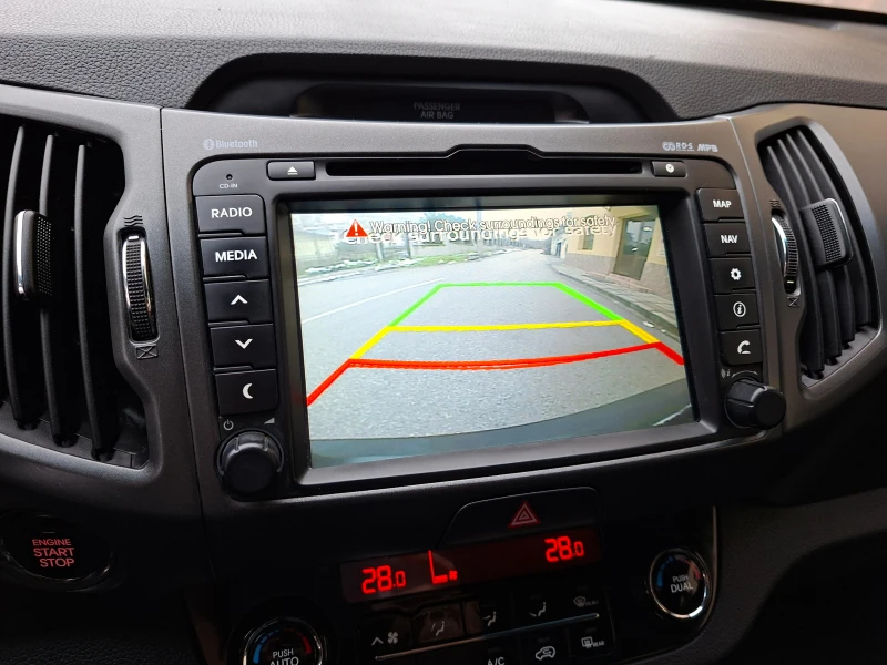Kia Sportage 2.0CRDI, 4х4 , Автомат , Кожа , Нави Камера., снимка 16 - Автомобили и джипове - 53221806