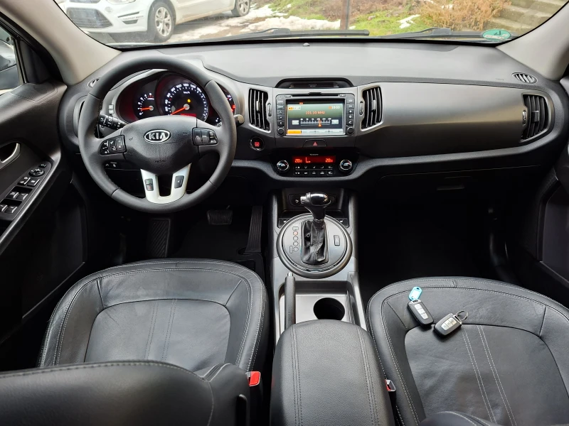 Kia Sportage 2.0CRDI, 4х4 , Автомат , Кожа , Нави Камера., снимка 8 - Автомобили и джипове - 53221806