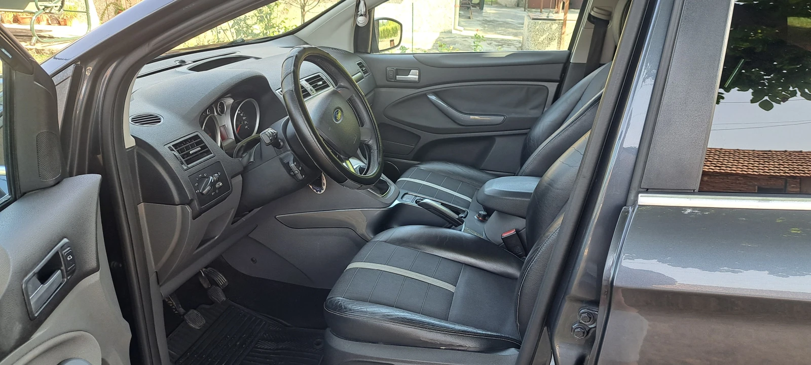 Ford Kuga  - изображение 7