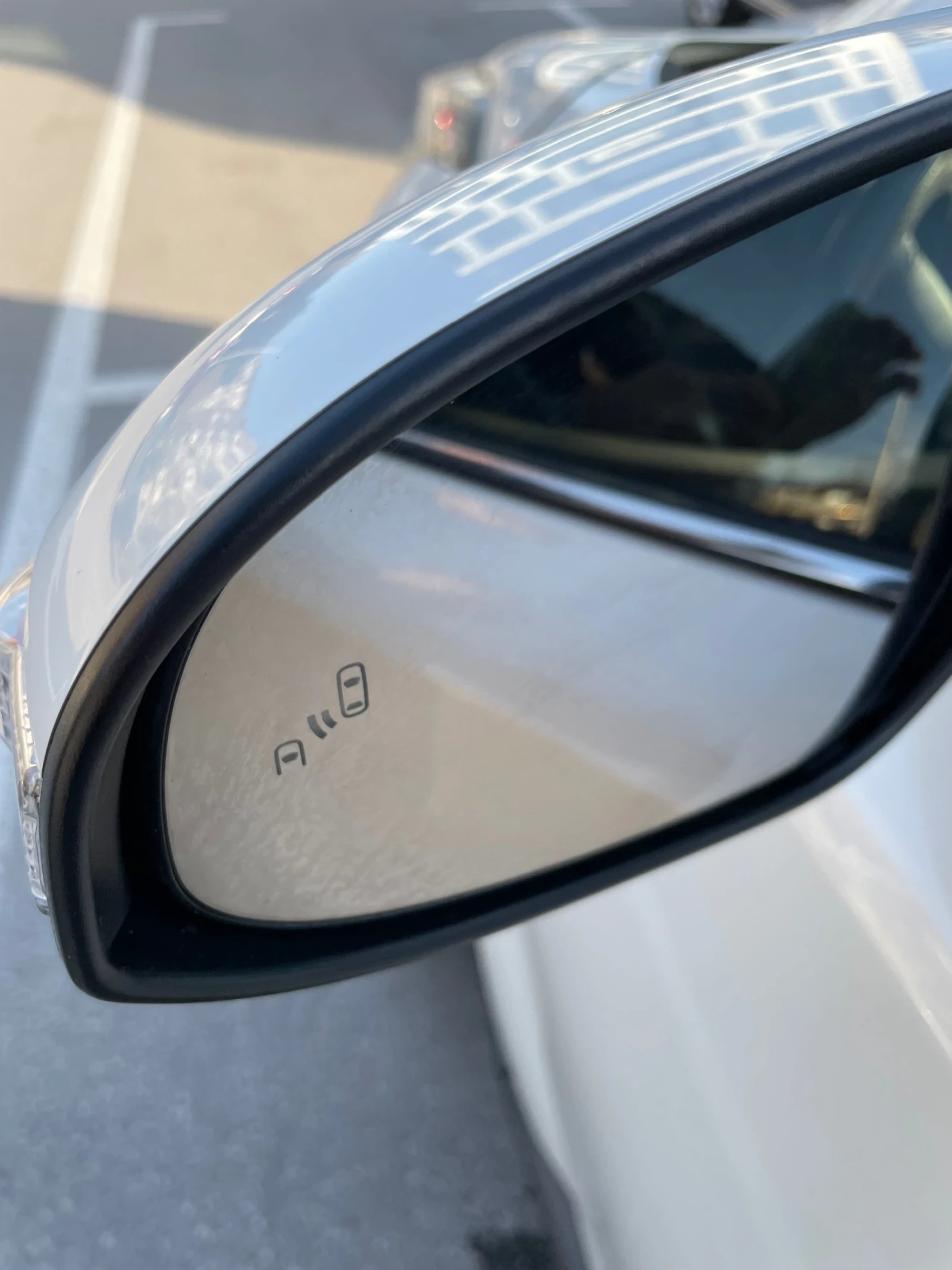 Toyota C-HR 1.8 classy hybrid 10 Години гаранция  - изображение 9