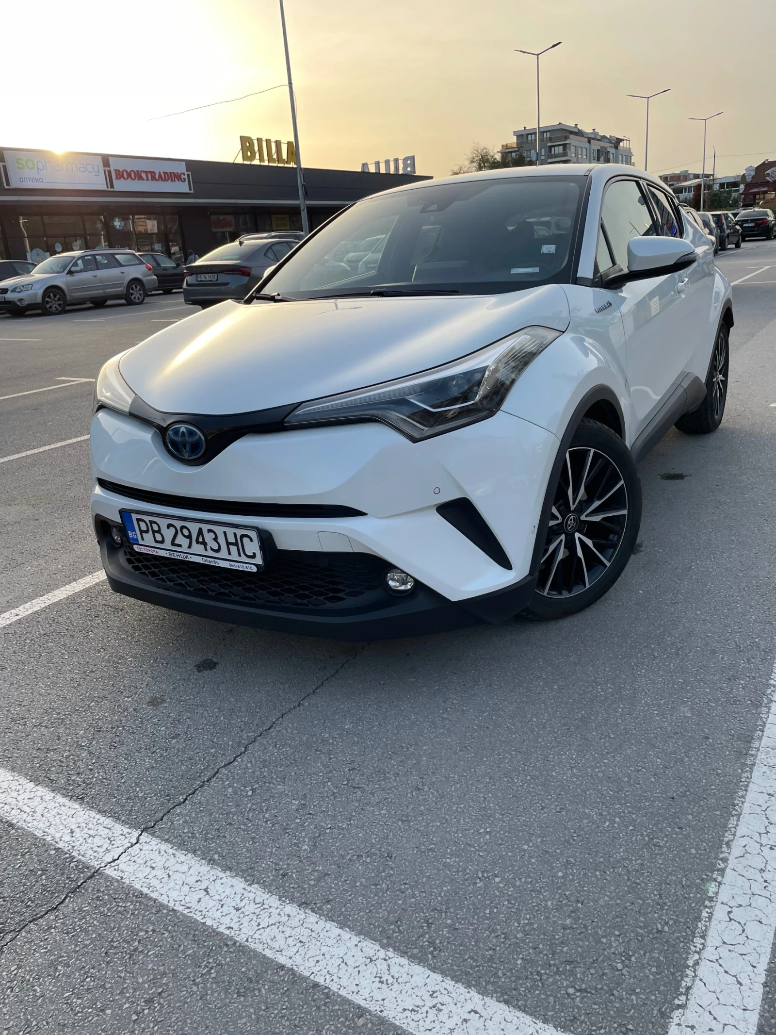 Toyota C-HR 1.8 classy hybrid 10 Години гаранция  - изображение 2