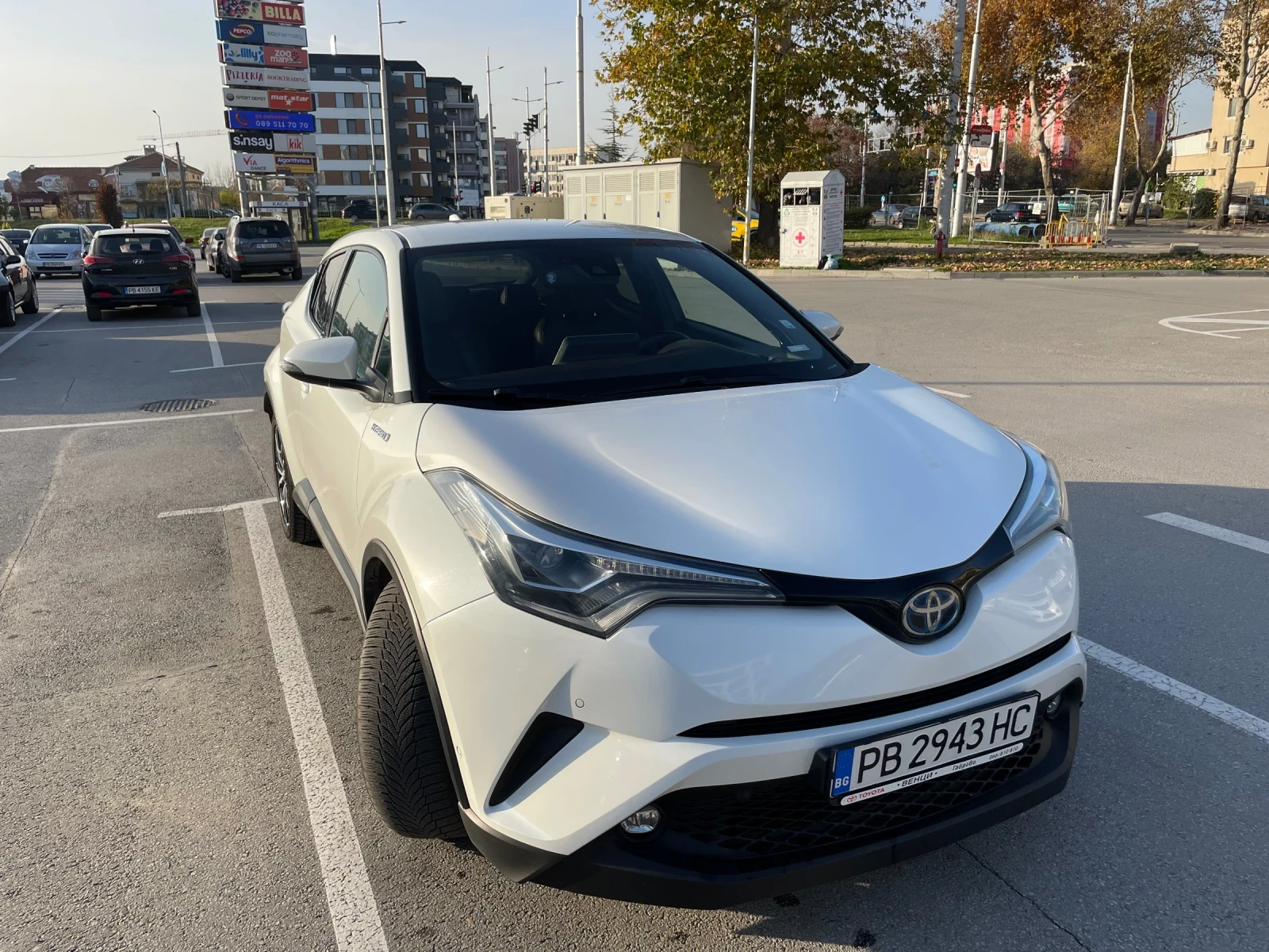Toyota C-HR 1.8 classy hybrid 10 Години гаранция  - изображение 5