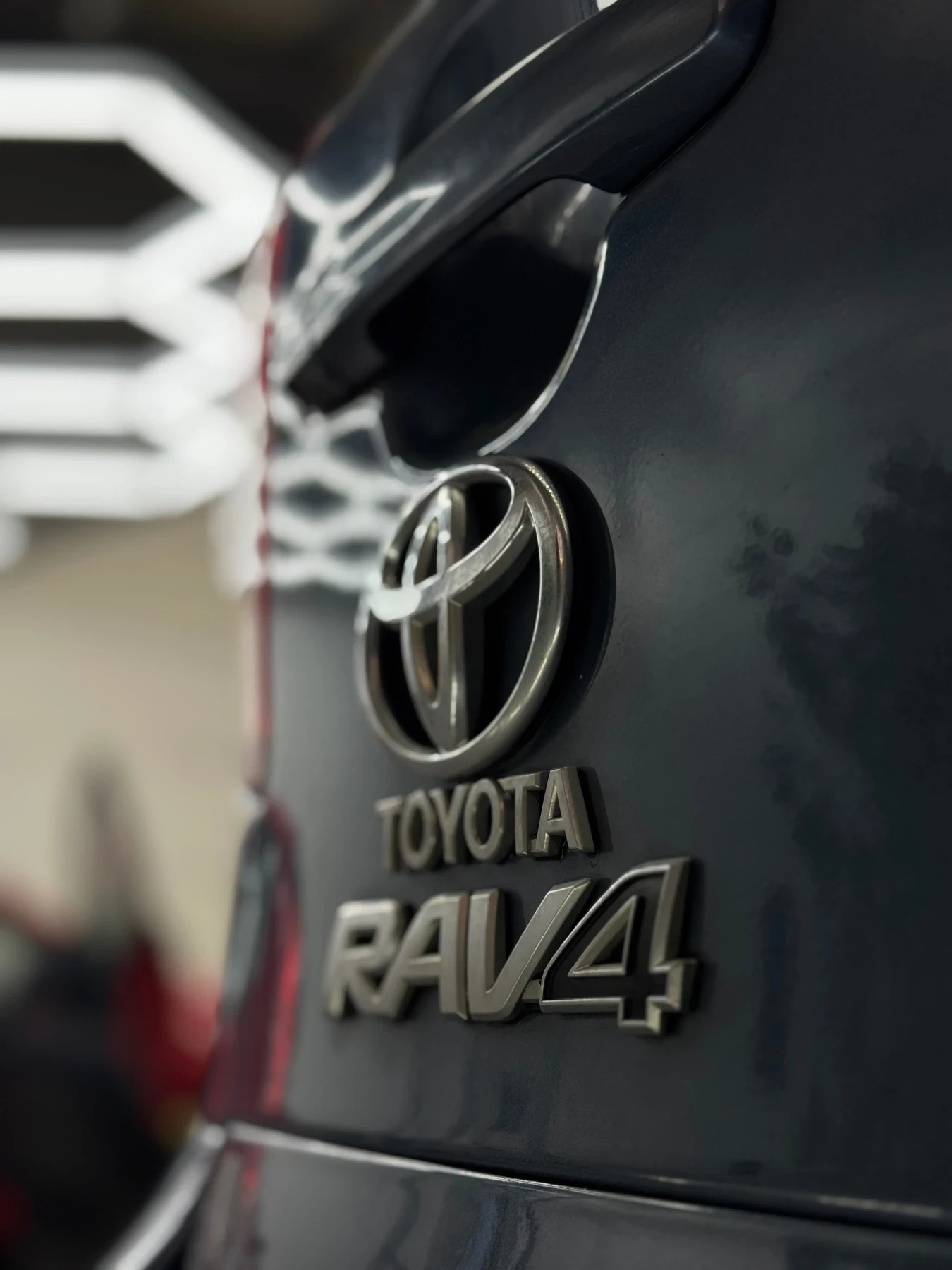 Toyota Rav4  - изображение 8