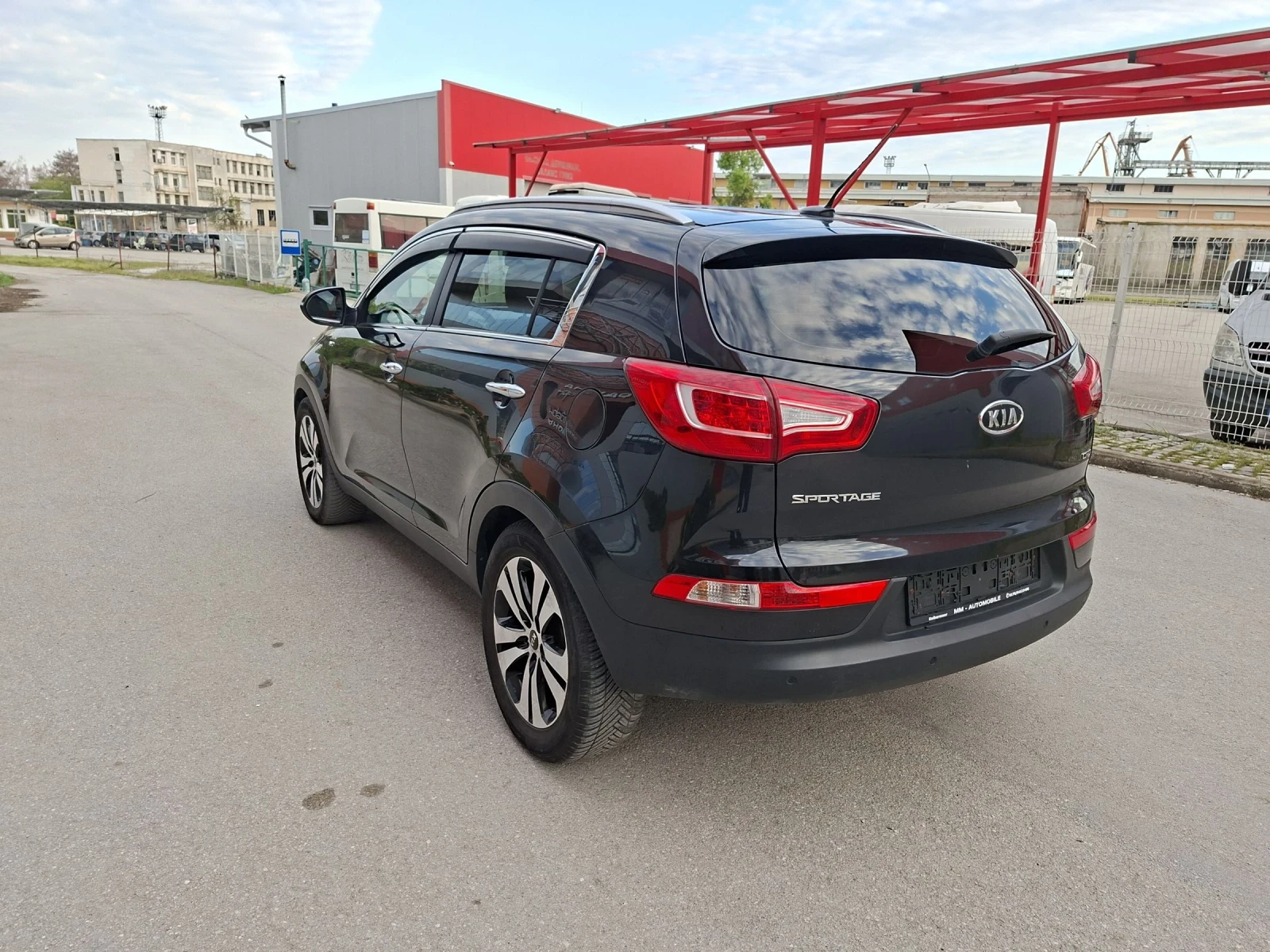 Kia Sportage 2.0CRDI, 4х4 , Автомат , Кожа , Нави Камера., снимка 7 - Автомобили и джипове - 54274166