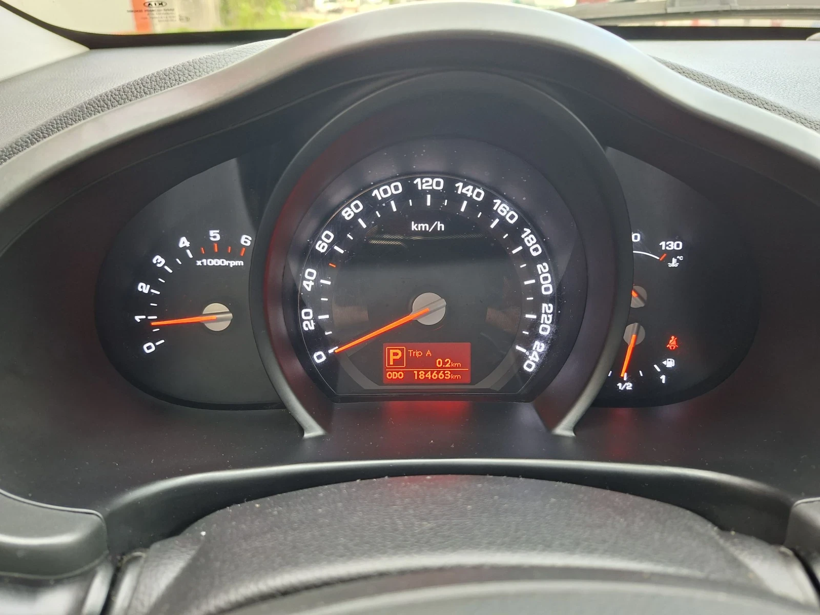 Kia Sportage 2.0CRDI, 4х4 , Автомат , Кожа , Нави Камера., снимка 12 - Автомобили и джипове - 54274166