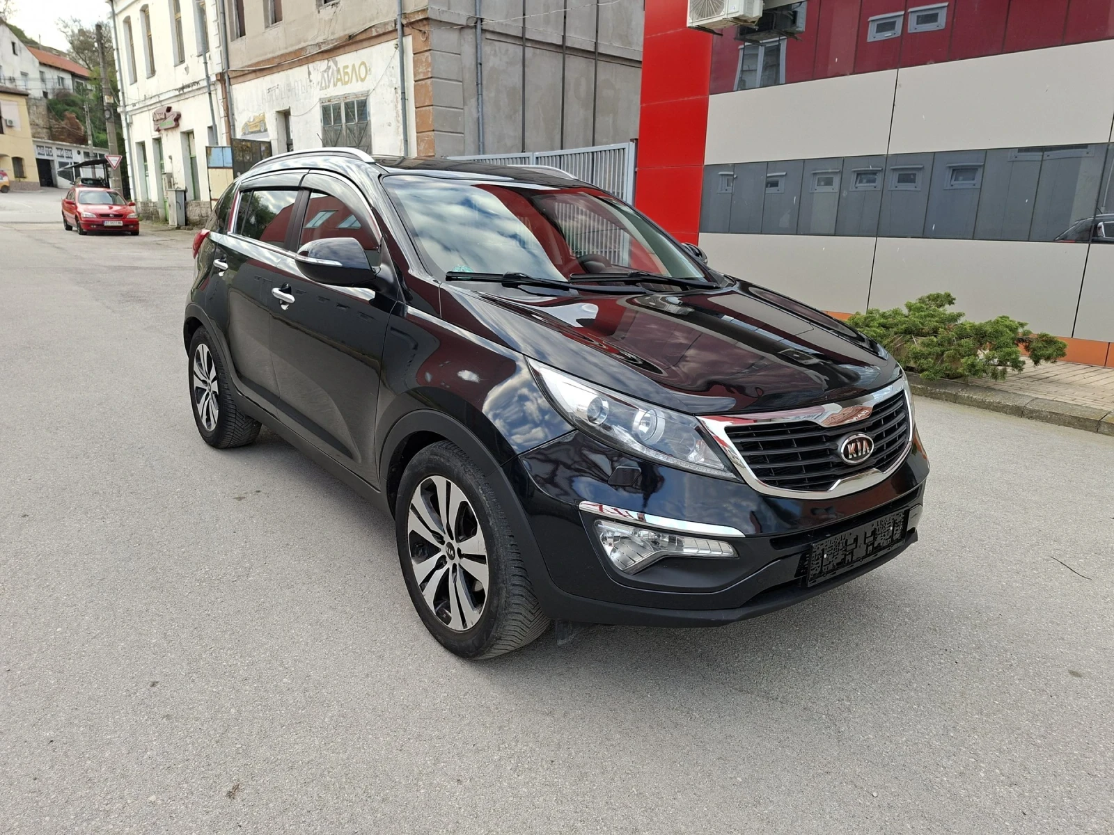 Kia Sportage 2.0CRDI, 4х4 , Автомат , Кожа , Нави Камера., снимка 3 - Автомобили и джипове - 54274166