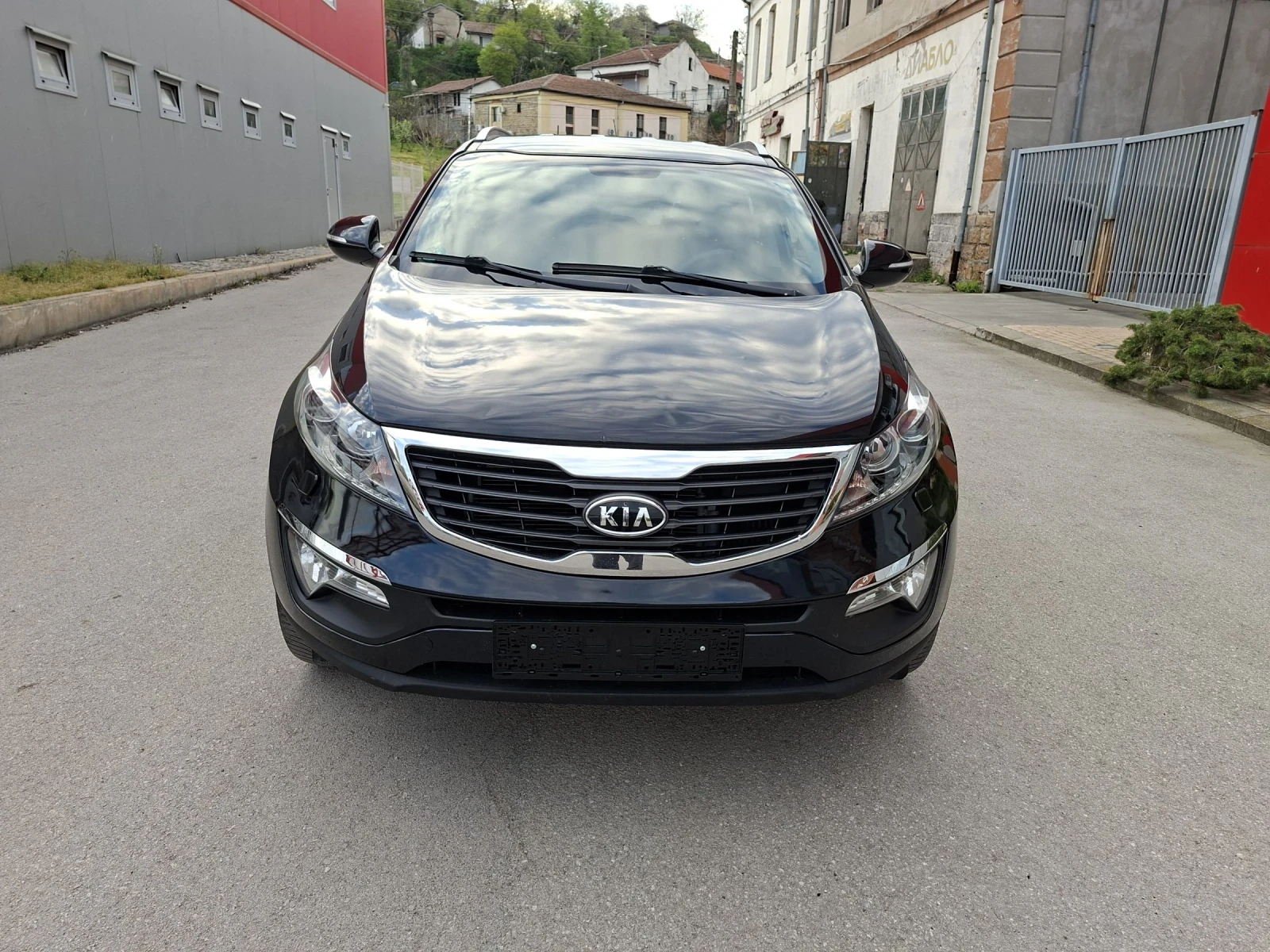 Kia Sportage 2.0CRDI, 4х4 , Автомат , Кожа , Нави Камера., снимка 2 - Автомобили и джипове - 54274166