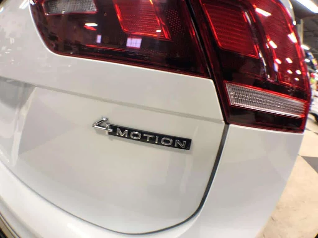 VW Tiguan * COMFORTLINE R LINE B/EDITION AWD LEATHER PAN/ROO | Mobile.bg � ����������� 15