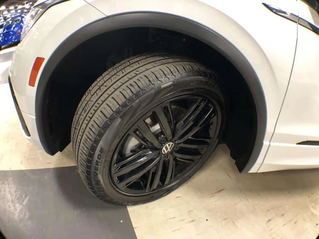 VW Tiguan * COMFORTLINE R LINE B/EDITION AWD LEATHER PAN/ROO | Mobile.bg � ����������� 12