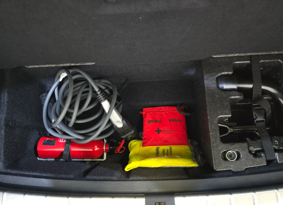 BMW X1 xDrive 25e Plug-In, снимка 15 - Автомобили и джипове - 54215107