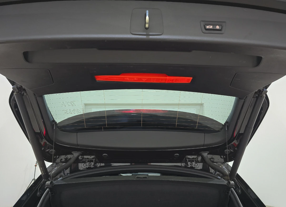 BMW X1 xDrive 25e Plug-In, снимка 16 - Автомобили и джипове - 54215107