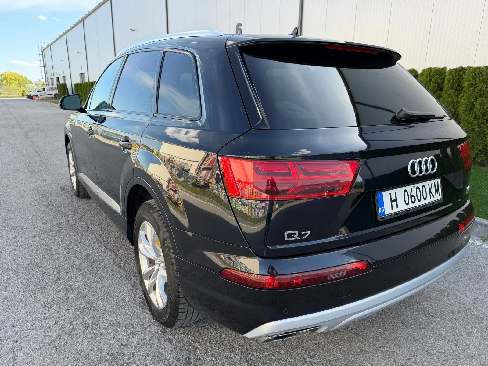 Audi Q7 3.0TFi, снимка 6 - Автомобили и джипове - 54346883