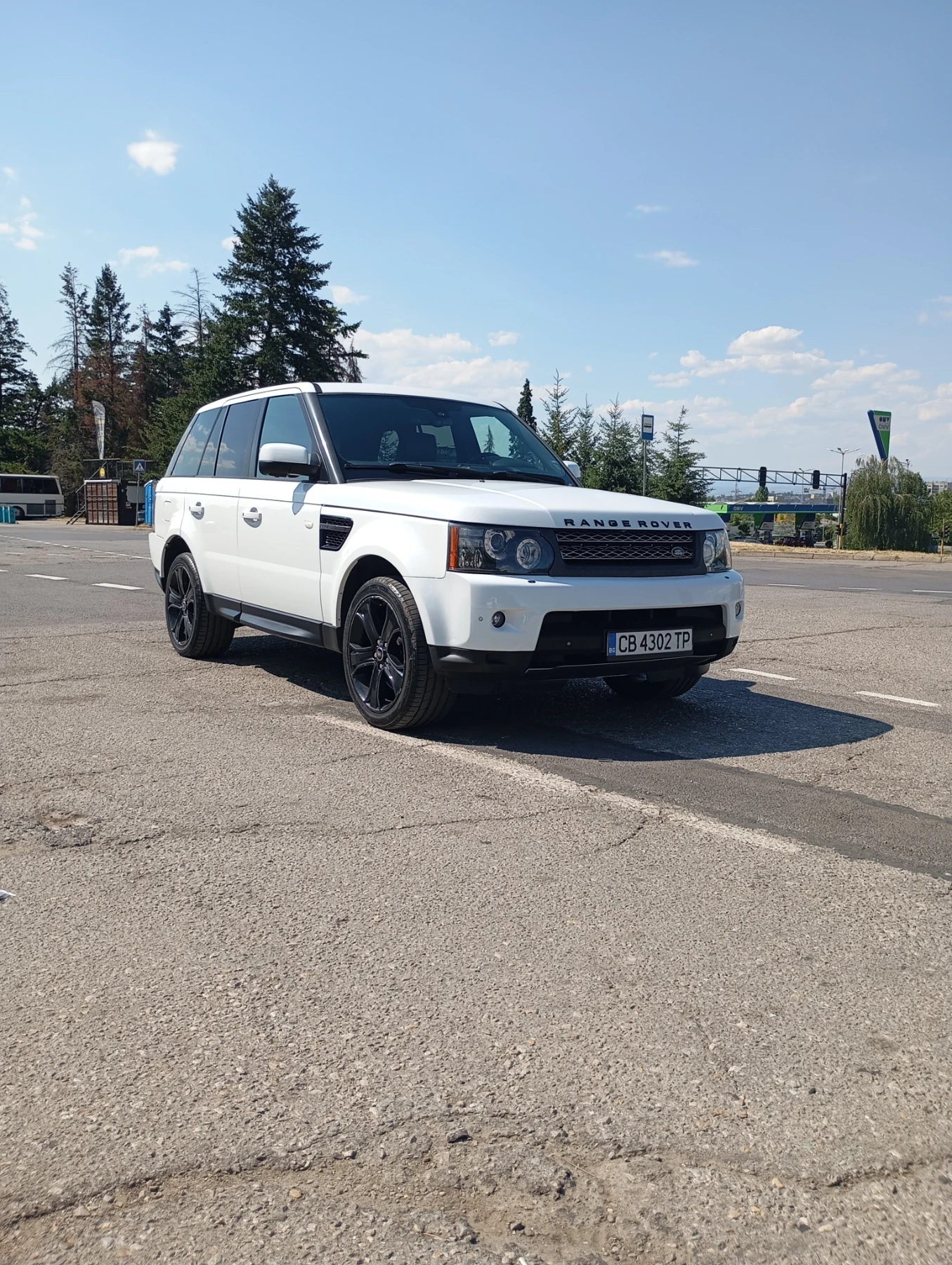 Land Rover Range Rover Sport 5.0 LUXURI , снимка 2 - Автомобили и джипове - 54683744