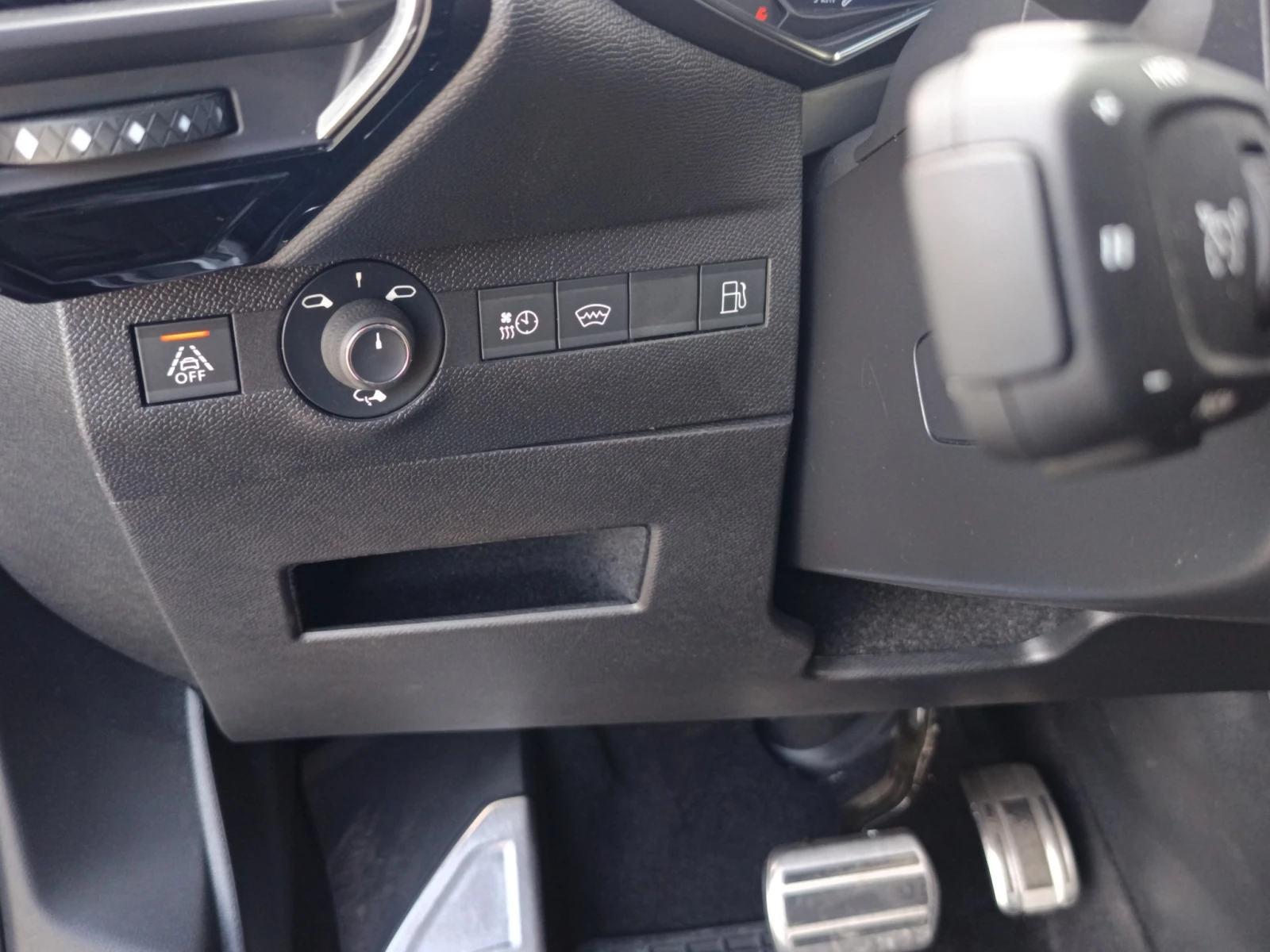DS DS 7 Crossback E-Intense, снимка 9 - Автомобили и джипове - 55324700