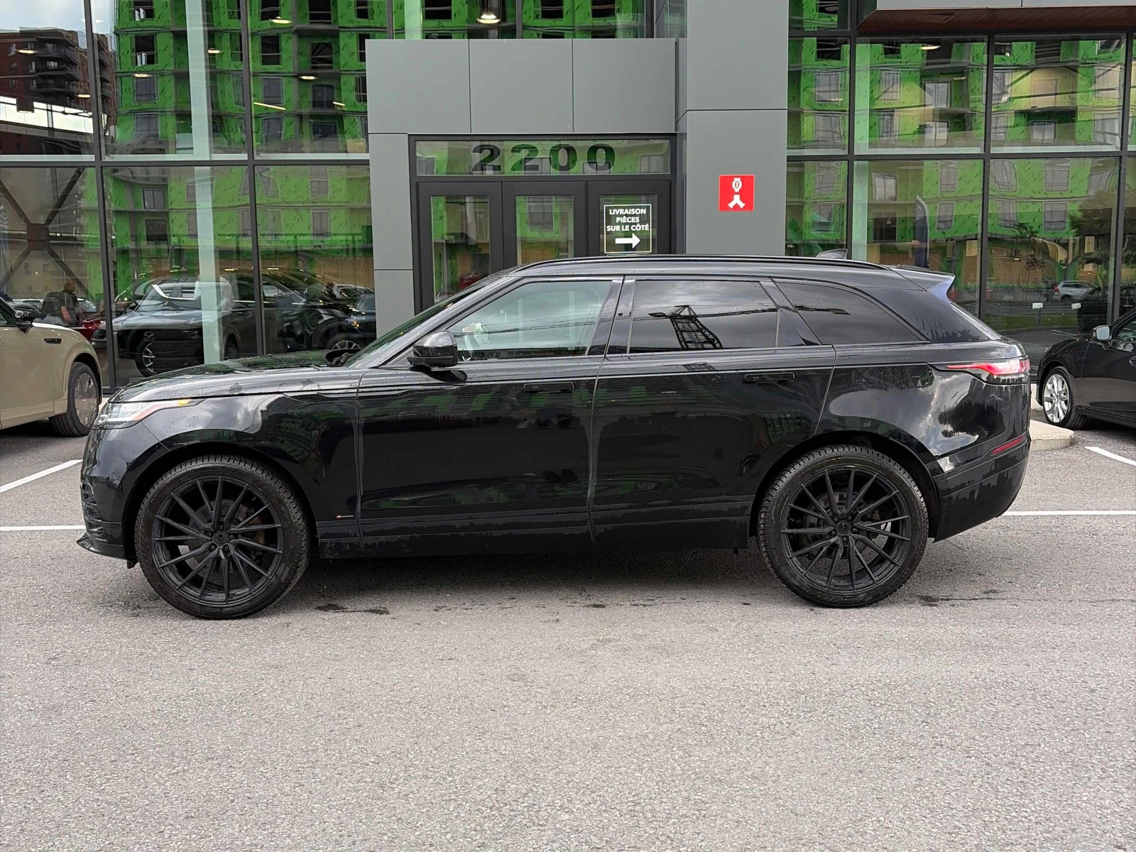 Land Rover Range Rover Velar R Dynamic S | CARFAX | АВТОФИНАНСИРАНЕ, снимка 3 - Автомобили и джипове - 55892299