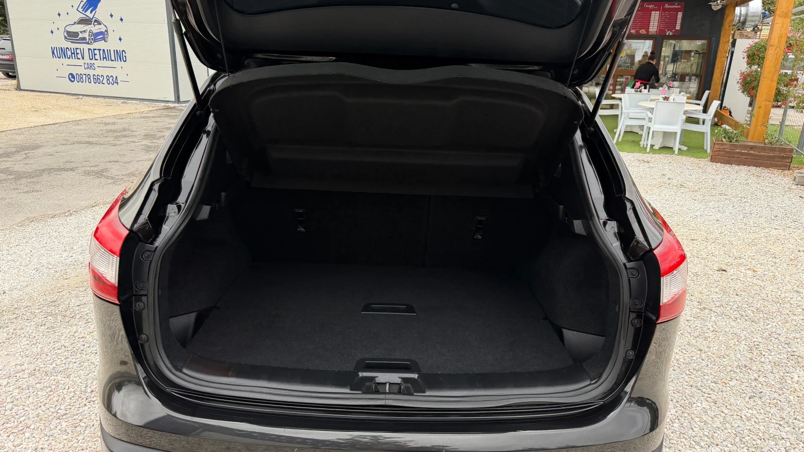 Nissan Qashqai Нов внос от Италия:TEKNA/FUUL ЕКСТРИ/ПАНОРАМА/360 , снимка 13 - Автомобили и джипове - 56235732