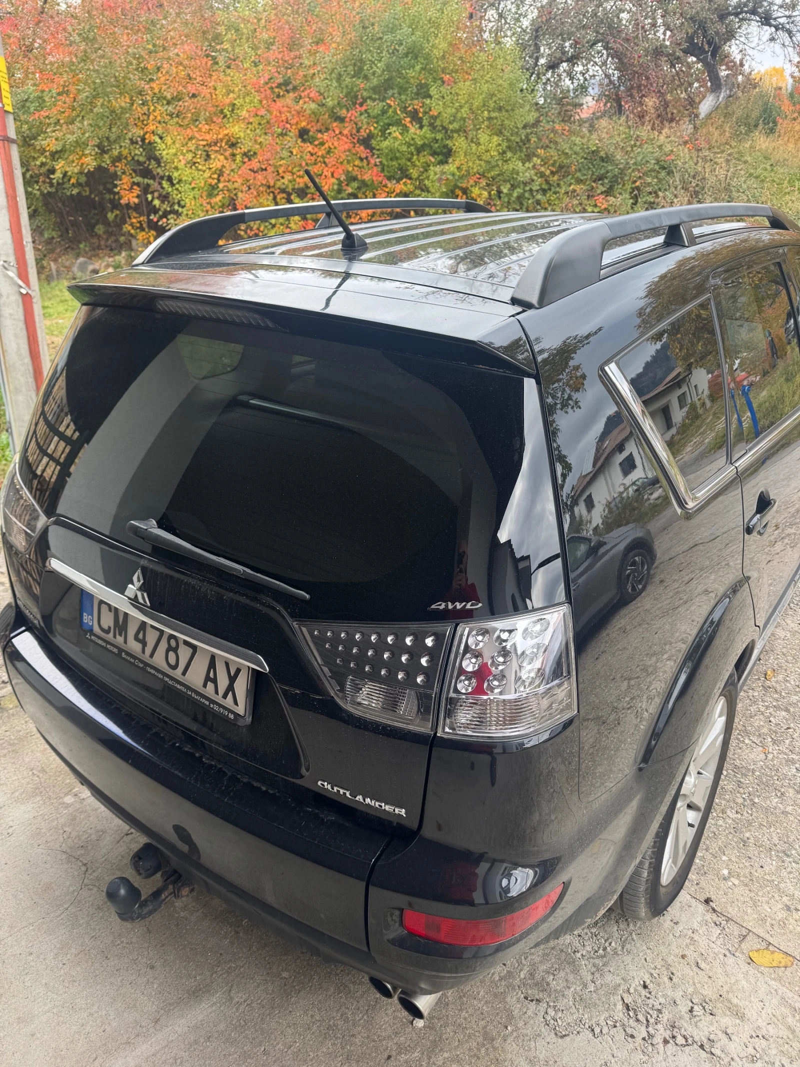 Mitsubishi Outlander, снимка 4 - Автомобили и джипове - 56657657