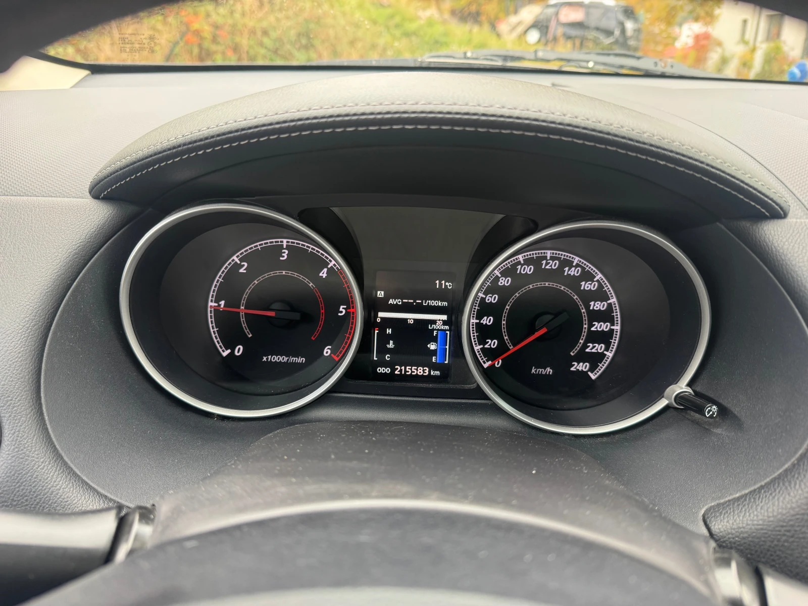 Mitsubishi Outlander, снимка 7 - Автомобили и джипове - 56657657