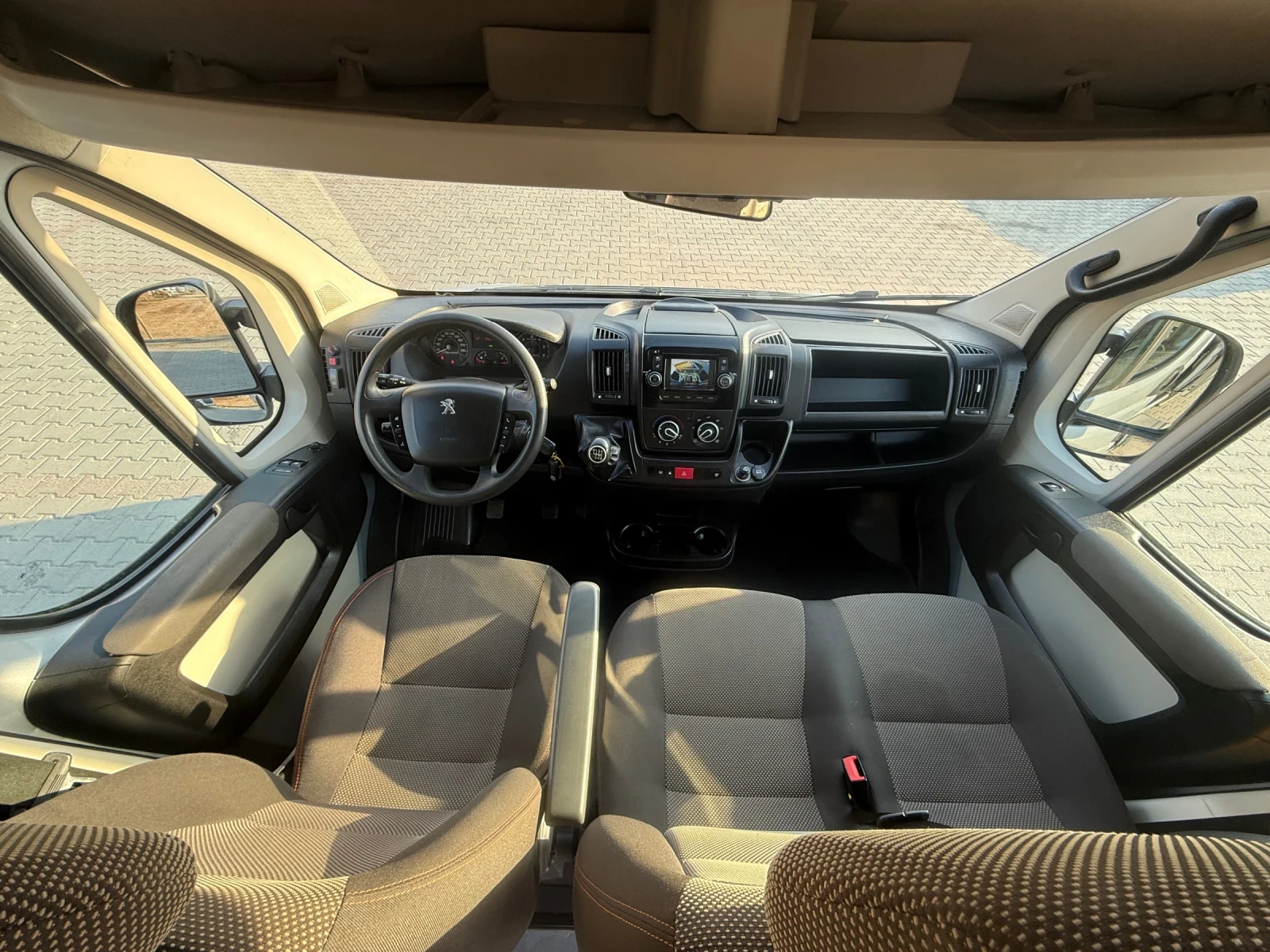 Peugeot Boxer 2.0HDI, снимка 12 - Бусове и автобуси - 53890522