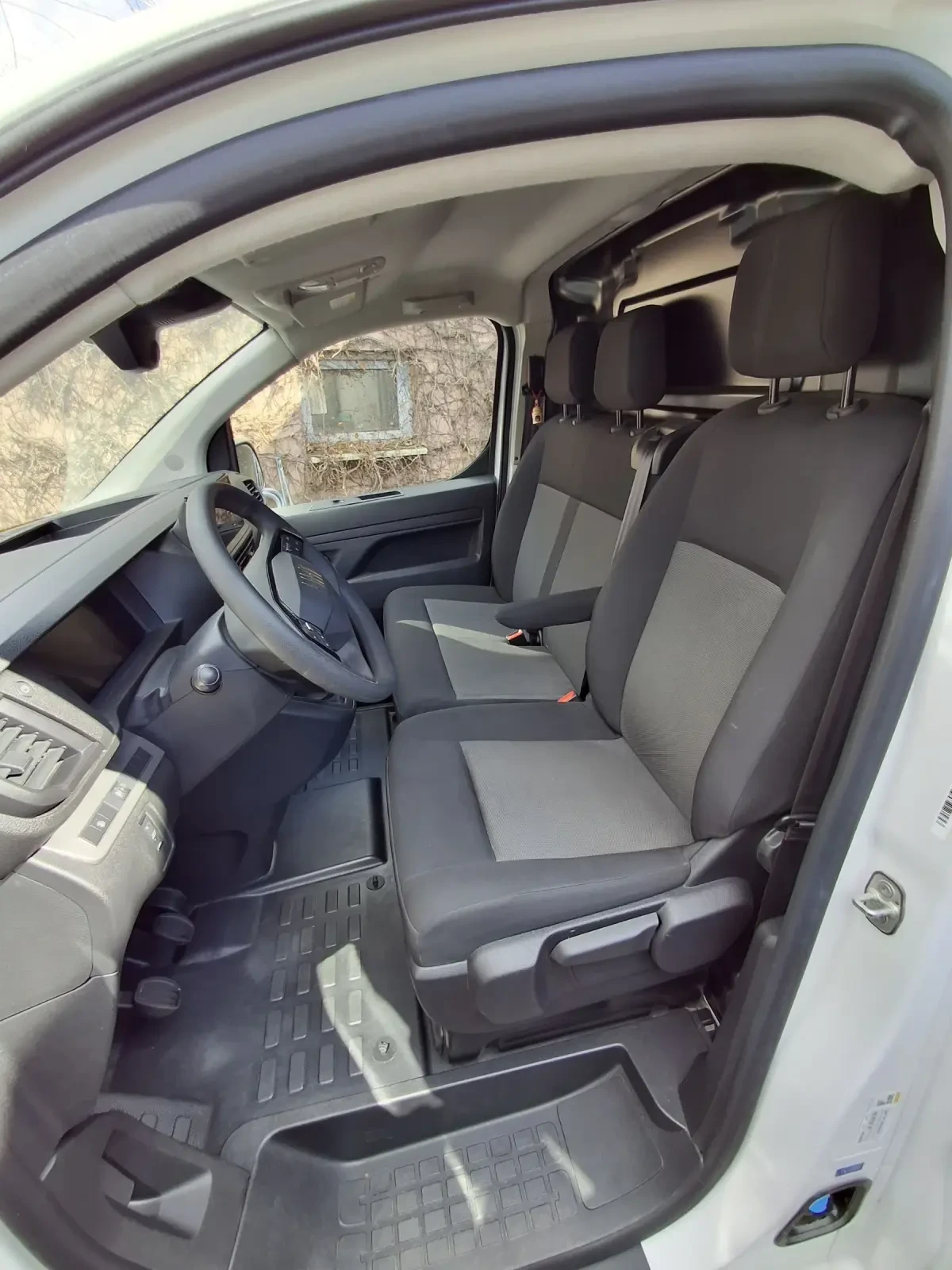 Citroen Jumpy L3 2.0 HDI 2+ 1 10k km 360 Camera Autopilot Navi , снимка 9 - Бусове и автобуси - 54566158