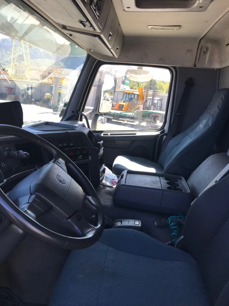 Volvo Fm FM 420 EEV-Хладилен с падащ борд, снимка 11 - Камиони - 38050781