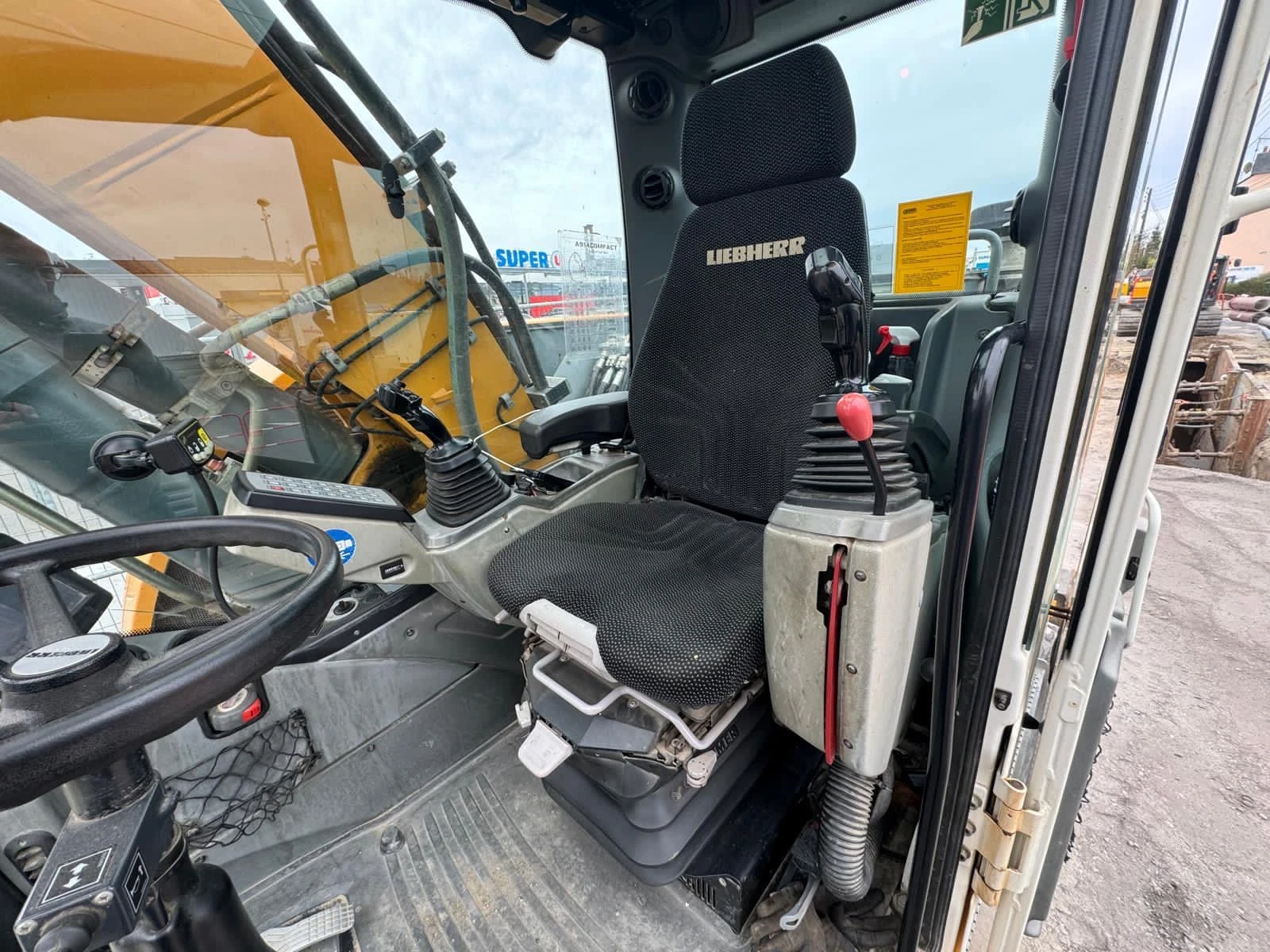 Багер Liebherr A 914 COMPACT С 5 УРЕДА ЛИЗИНГ - изображение 6