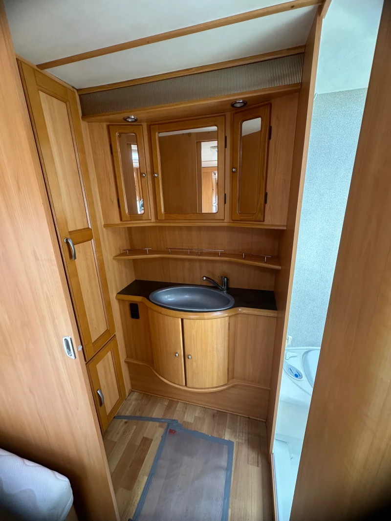 Каравана LMC, снимка 7 - Каравани и кемпери - 52593386