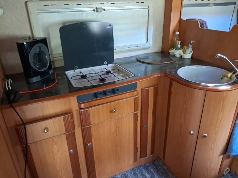 Кемпер Mercedes-Benz 312, снимка 10 - Каравани и кемпери - 52281161