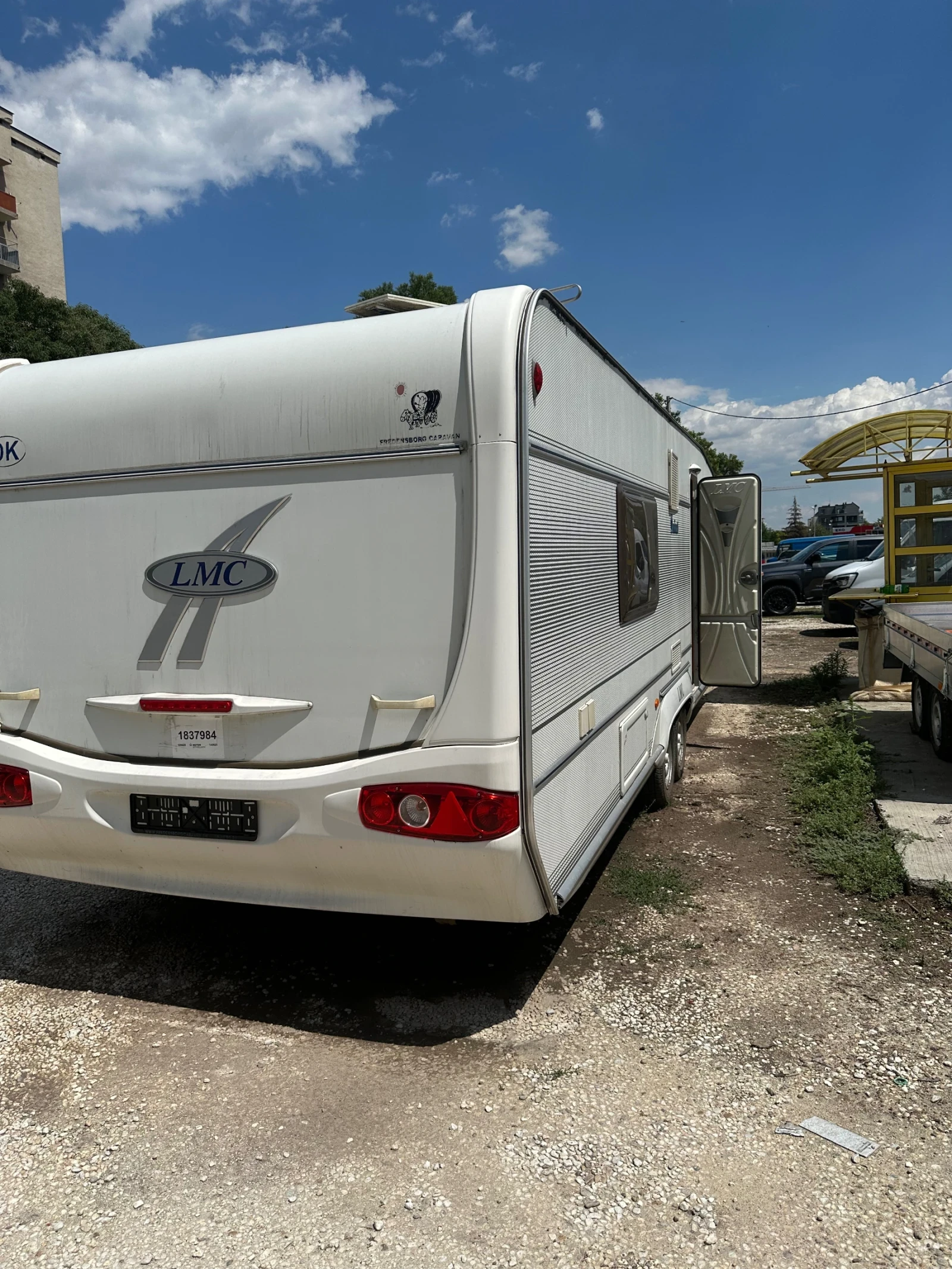  LMC | Mobile.bg   11