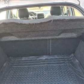 Peugeot 208, снимка 10