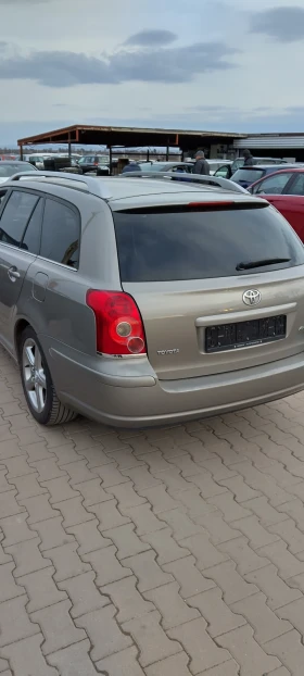 Обява за продажба на Toyota Avensis Комби ~6 500 лв. - изображение 1