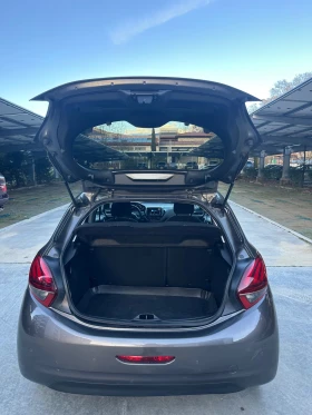 Peugeot 208 PureTech Allure, снимка 5