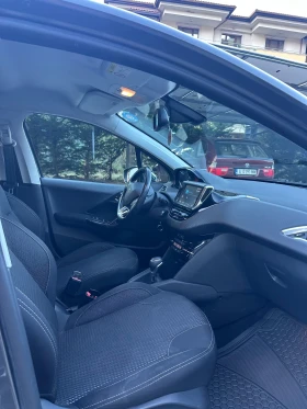 Peugeot 208 PureTech Allure, снимка 9